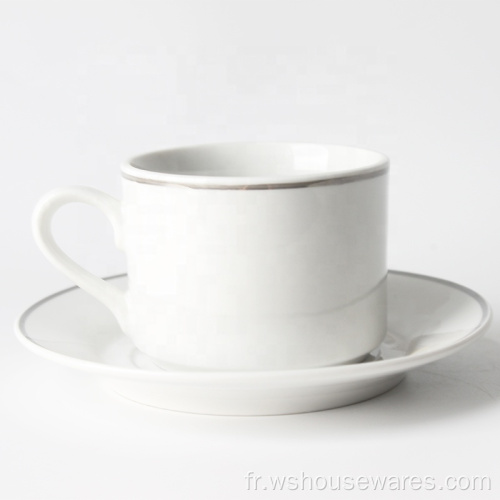 Tasses en céramique en porcelaine Coupe en gros et soucoupe